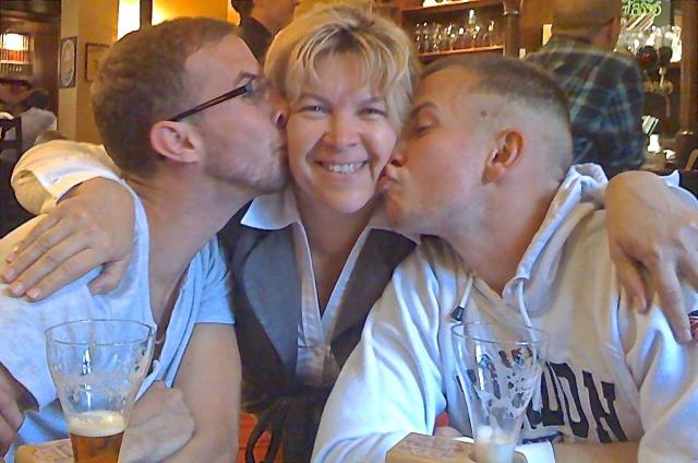 55135_4615650840003_813314336_o